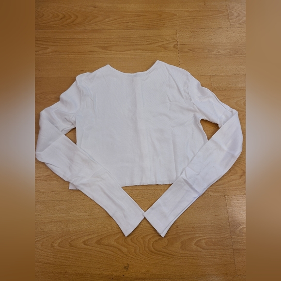 beautiful brandy melville oversized button down cardigan white cropped - Picture 7 of 9